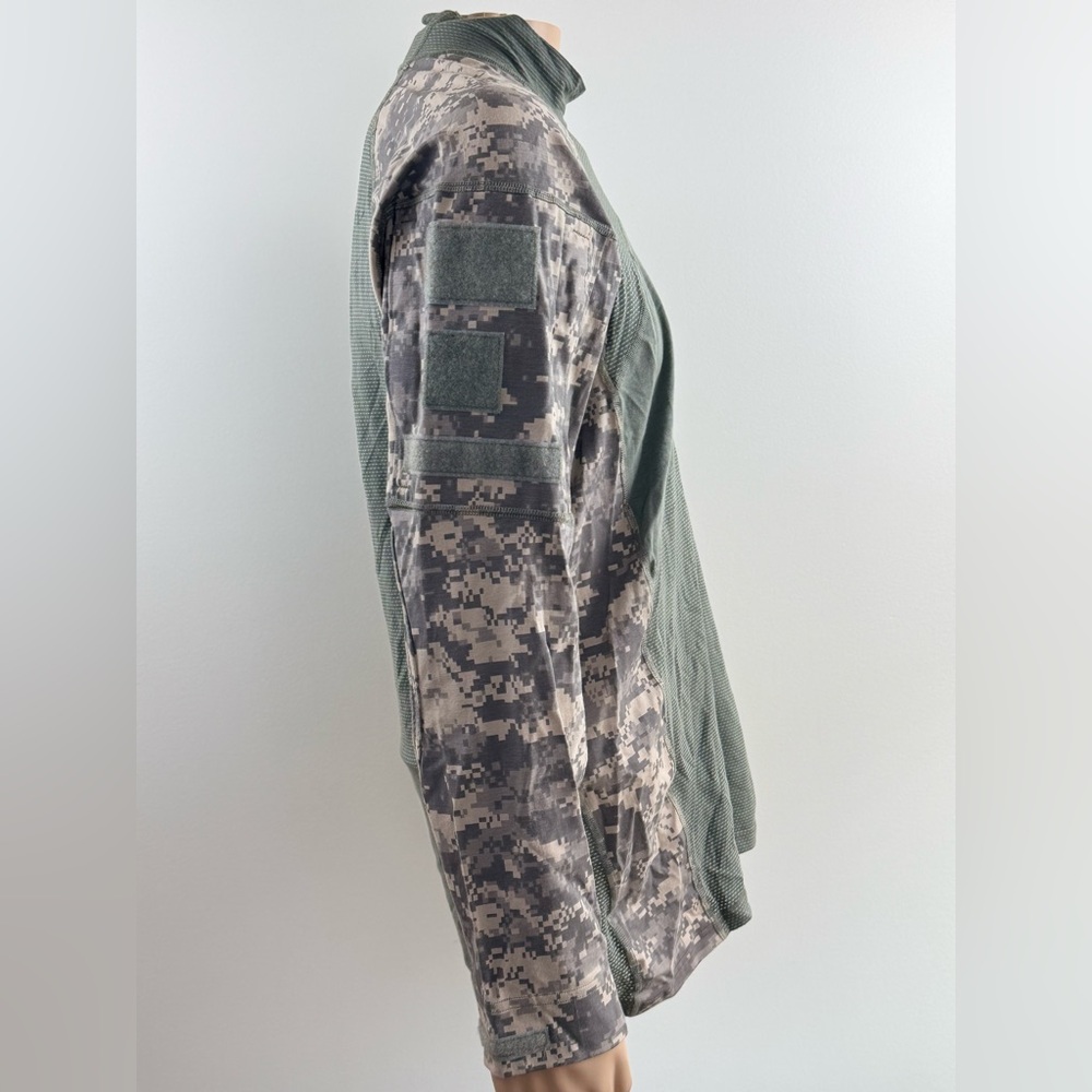 Massif US Army Combat Shirt Men Large, Digital Camo, Flame Resistant, Stretch - Picture 3 of 16